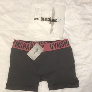 GymShark Fit Shorts charcoal/dusty pink